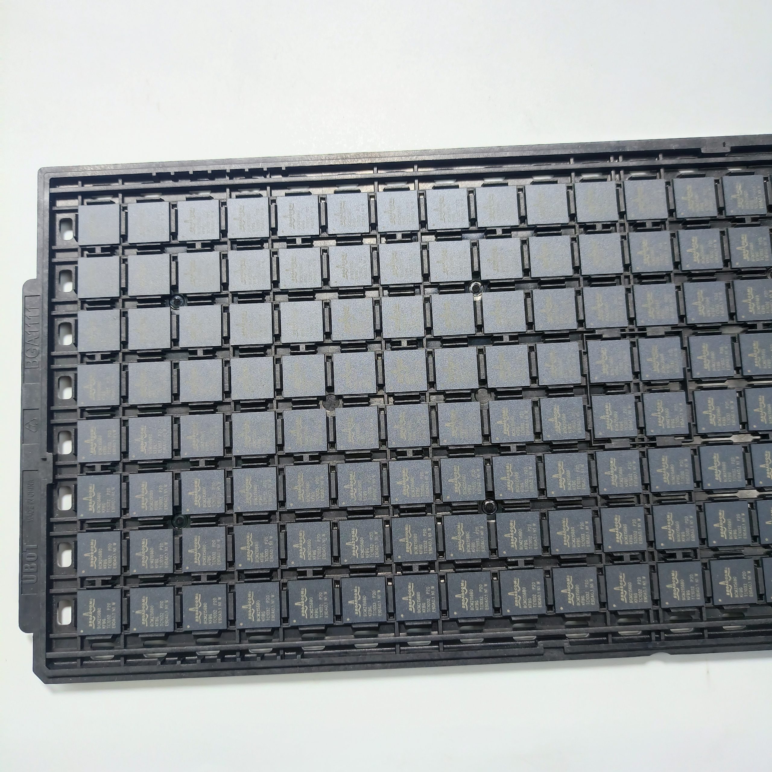 BROADCOM BCM2156B0KFBG BGA-415 1032+ One-stop Purchase from Trustworthy Electronic Parts Distributor