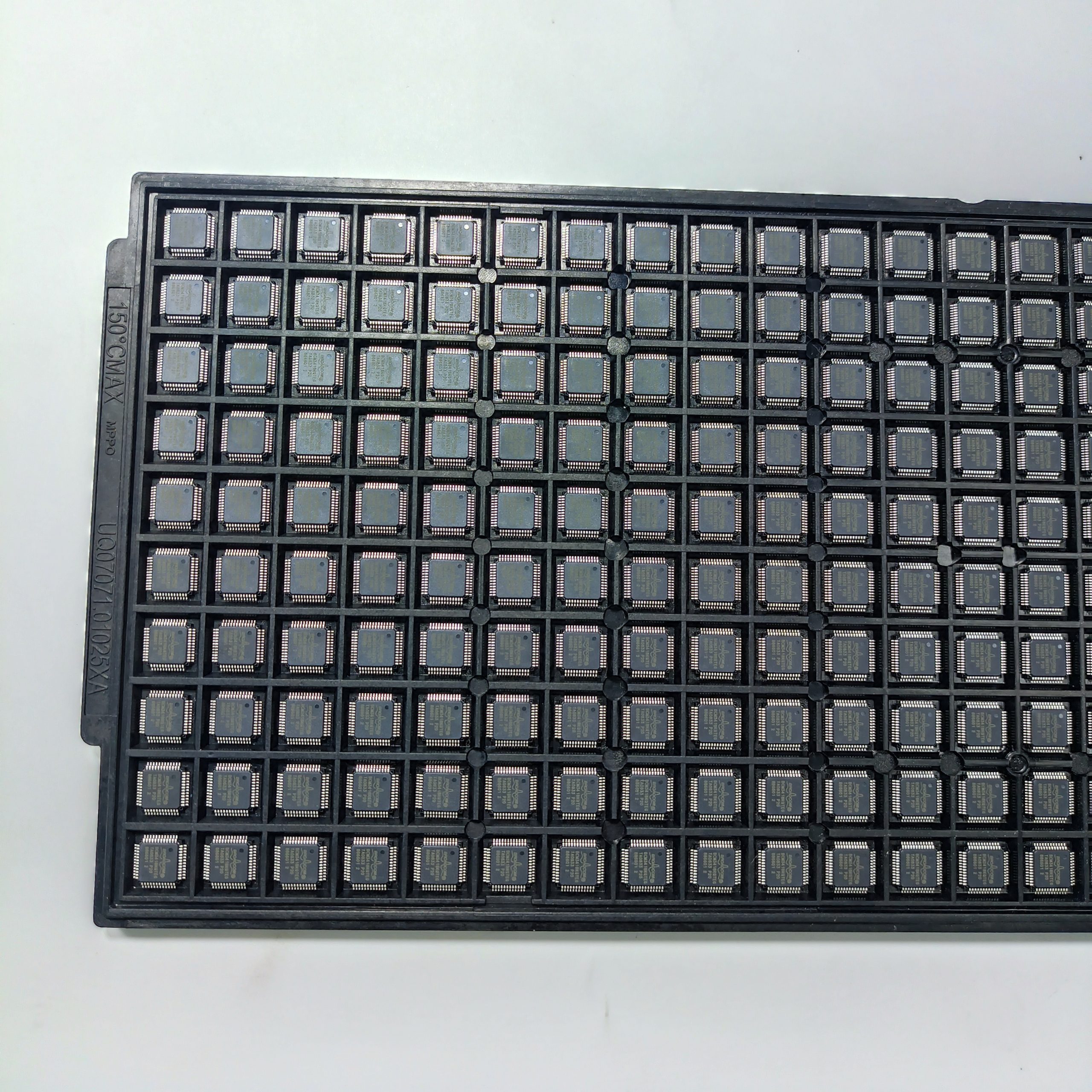 BROADCOM BCM3418KQTEG TQFP-48 0833+ One-stop Purchase from Trustworthy Electronic Parts Distributor - 图片 5