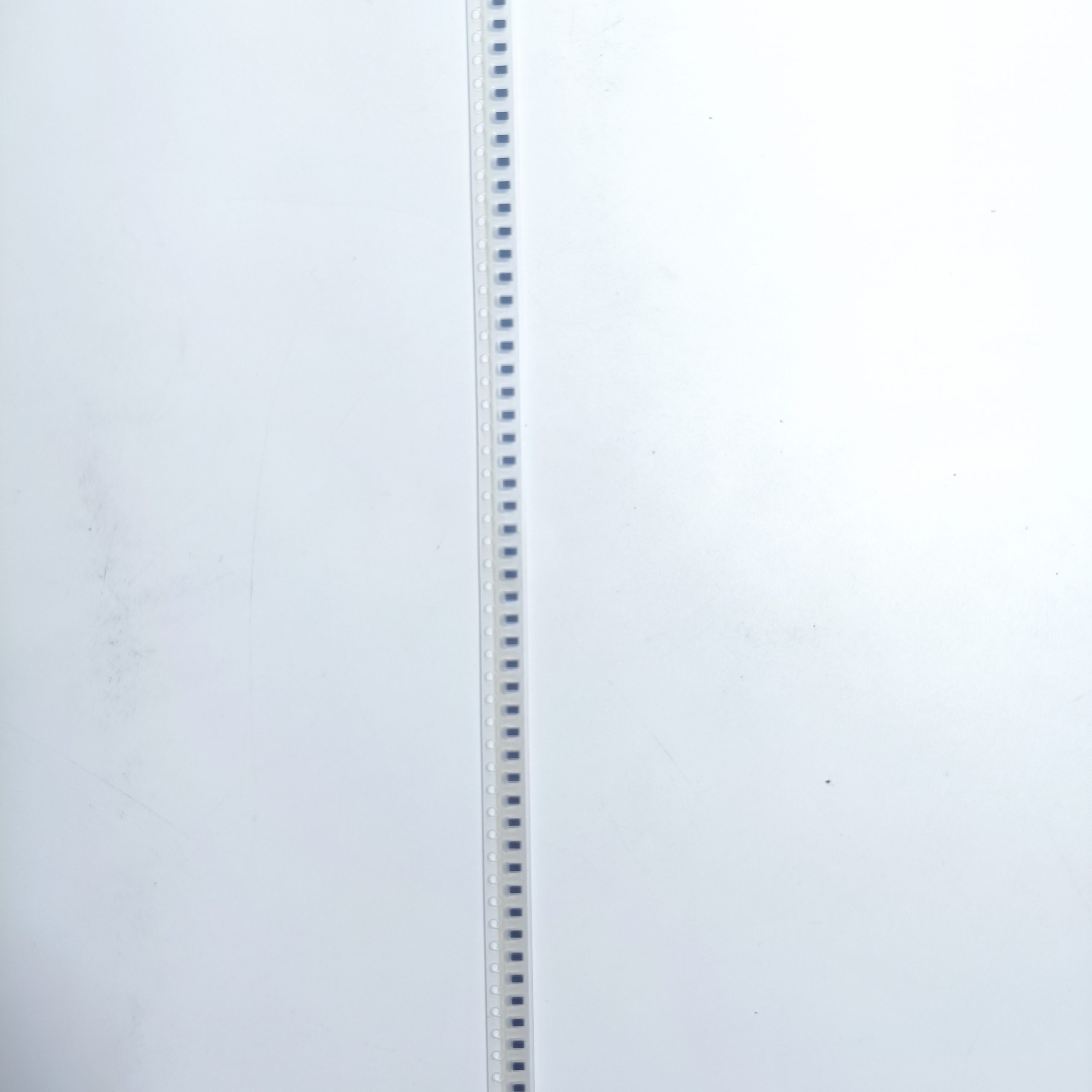 TAIYO LQBRL2012T100M SMD-0805 16+ One-stop Purchase from Trustworthy Electronic Parts Distributor - 图片 2