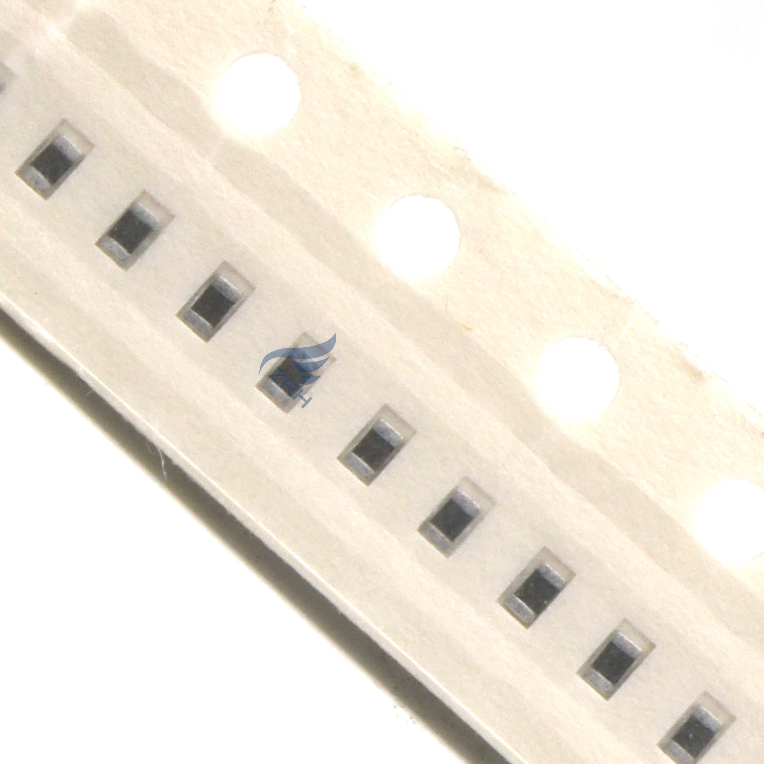 TAIYO LMK105BBJ475MVLF SMD-0402 1811+ One-stop Purchase from Trustworthy Electronic Parts Distributor - 图片 4